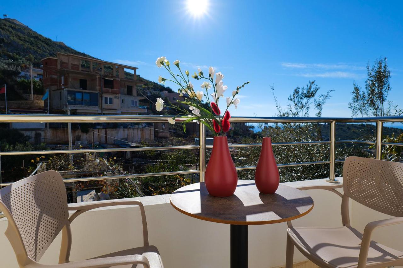 Sunny Holiday Sarandë Eksteriør billede