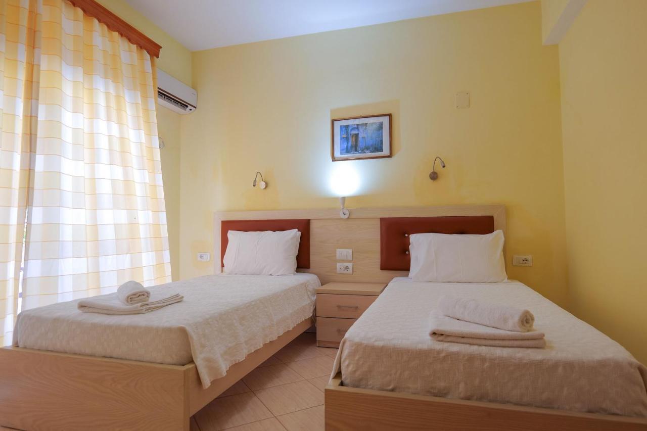 Sunny Holiday Sarandë Eksteriør billede