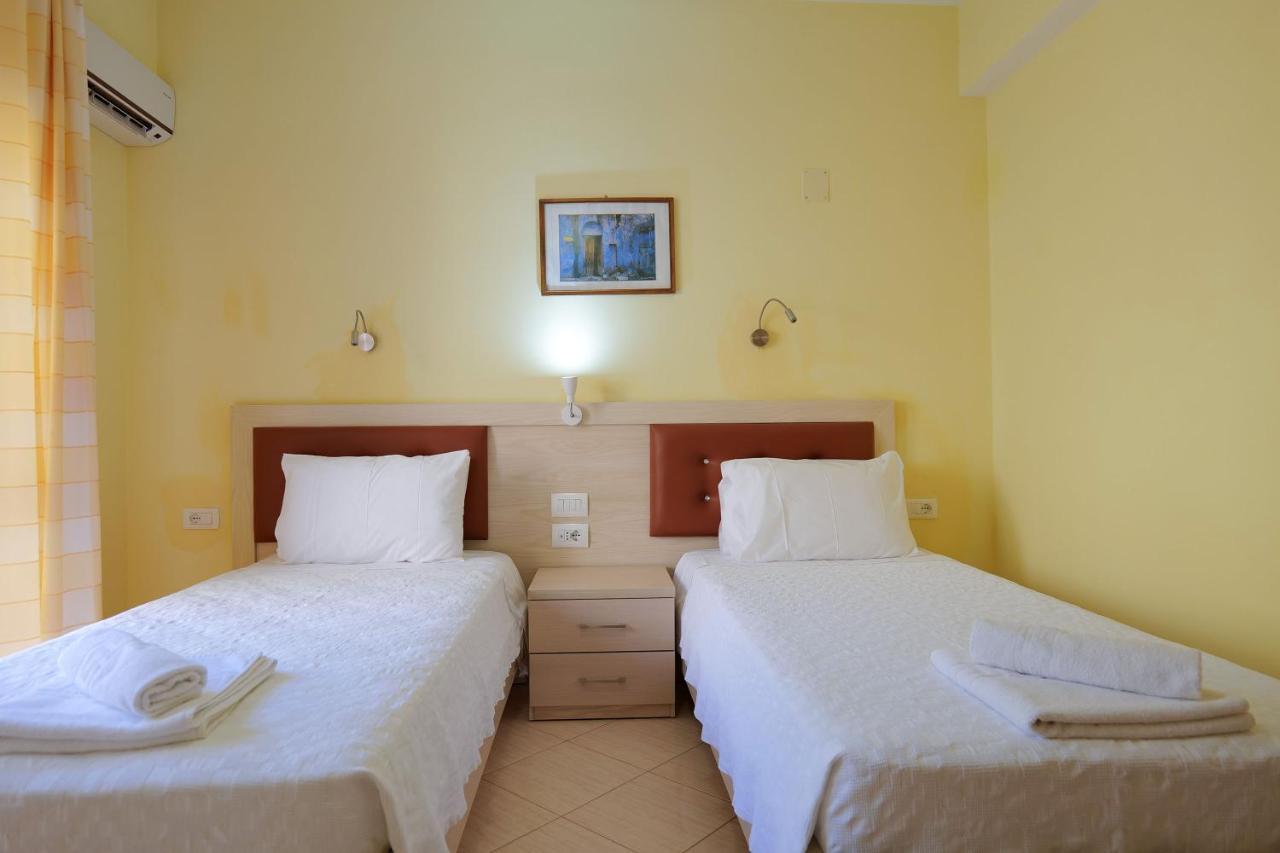 Sunny Holiday Sarandë Eksteriør billede