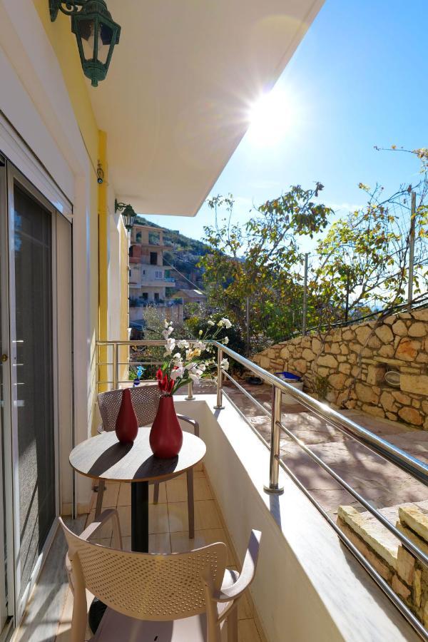 Sunny Holiday Sarandë Eksteriør billede