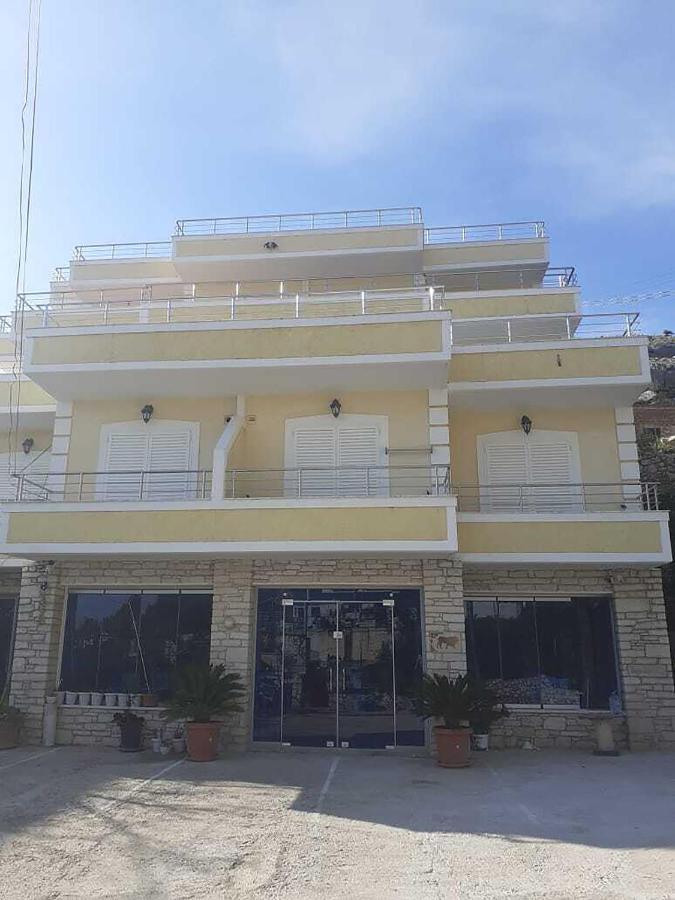 Sunny Holiday Sarandë Eksteriør billede